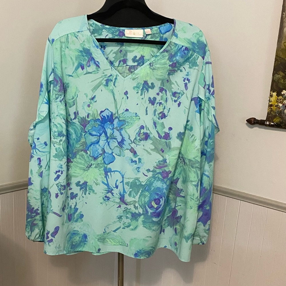 Belle by Kim Gravel Floral Abstract Lightweight Blouse Top 2X